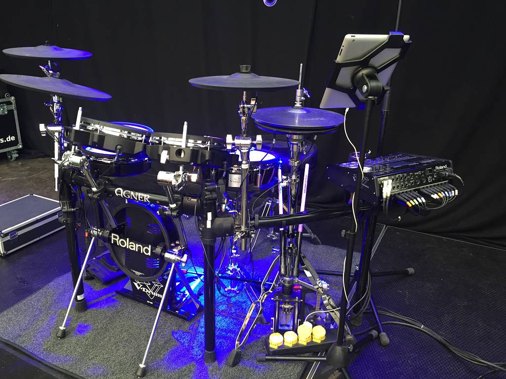 Liveset 2 front